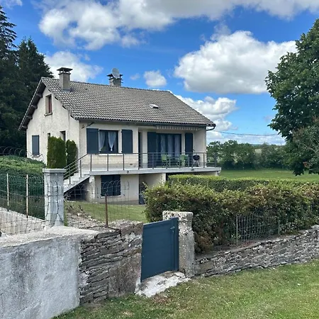Maison A La Campagne * Salles-Curan